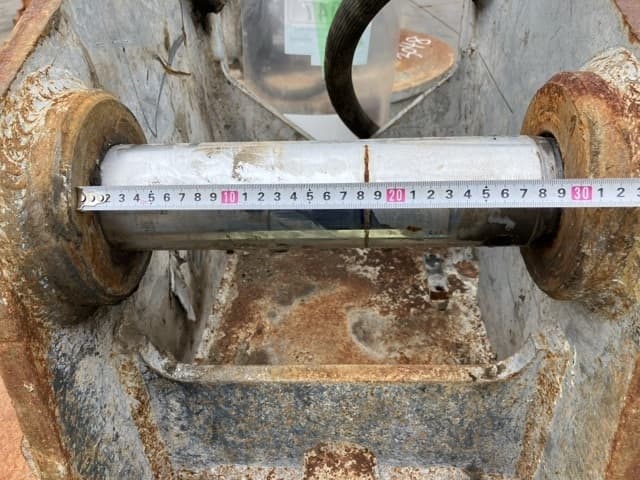 Magnet — Auction (lot 8456-3140)