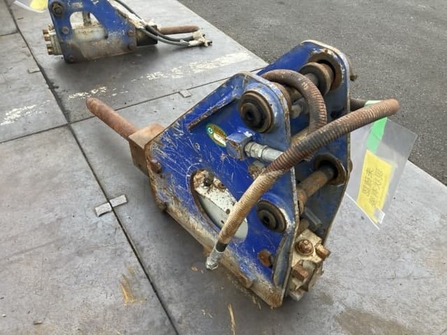 Breaker — Auction (lot 8456-3142)