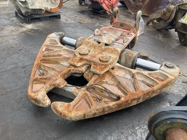 Crusher — Auction (lot 8456-3143)