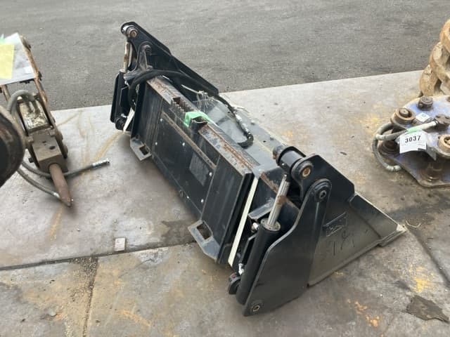 Bucket — Auction (lot 8456-3144)