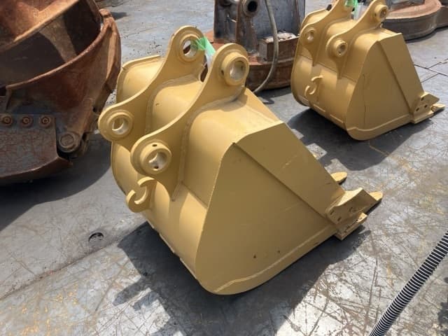 Bucket — Auction (lot 8456-3147)