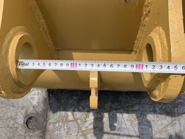 Bucket — Auction (lot 8456-3147)