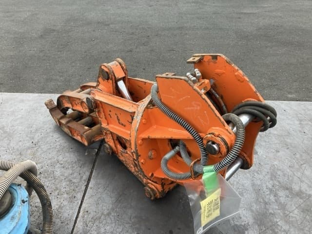 Fork — Auction (lot 8456-3155)