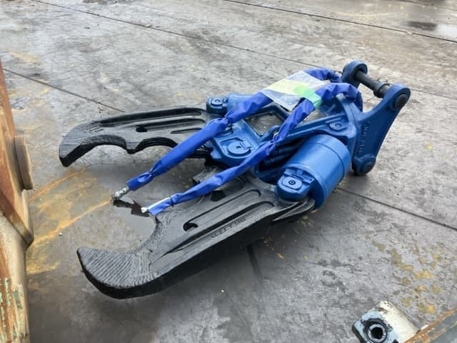 Crusher — Auction (lot 8456-3156)