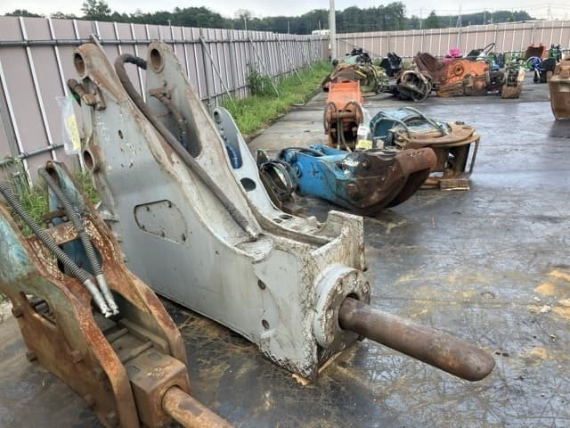 Breaker — Auction (lot 8456-3157)