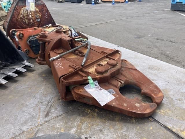 Crusher — Auction (lot 8456-3159)