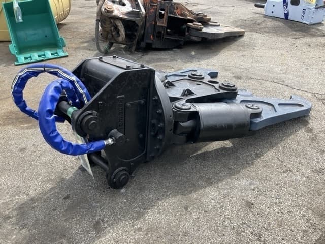 Crusher — Auction (lot 8456-3161)
