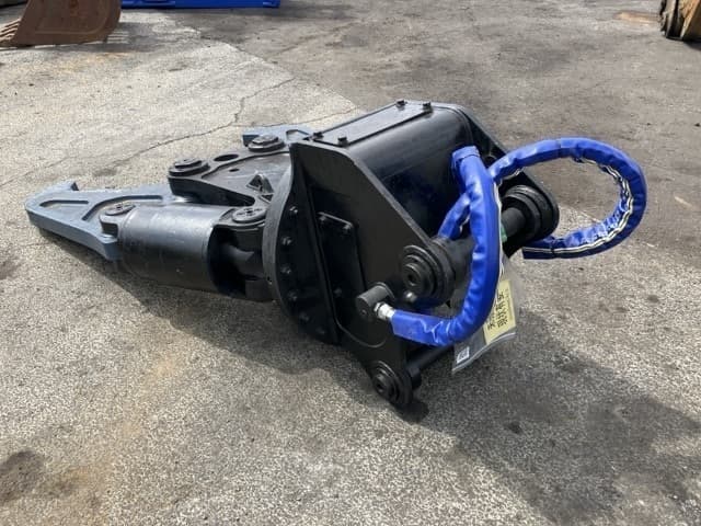 Crusher — Auction (lot 8456-3161)