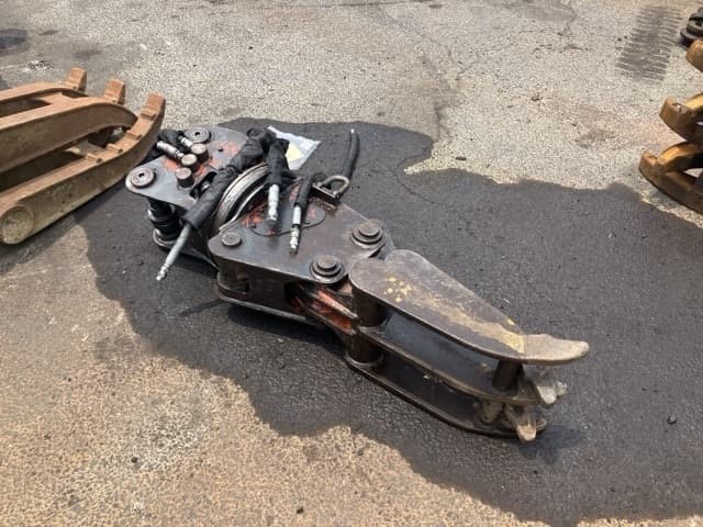 Fork — Auction (lot 8456-3166)