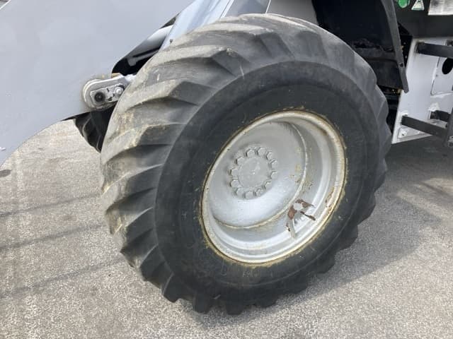 WHEEL LOADER — Auction (lot 8456-317)