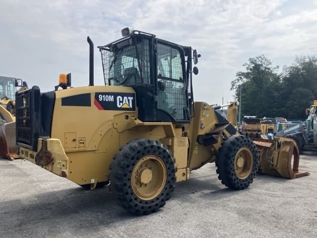 WHEEL LOADER — Auction (lot 8456-319)