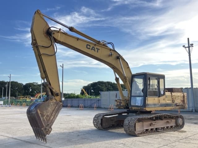 EXCAVATOR — Auction (lot 8456-32)