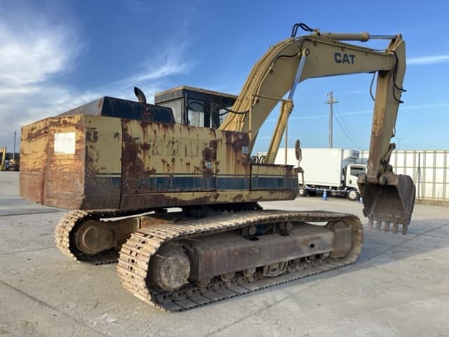 EXCAVATOR — Auction (lot 8456-32)