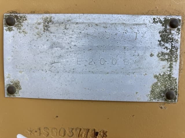 EXCAVATOR — Auction (lot 8456-32)