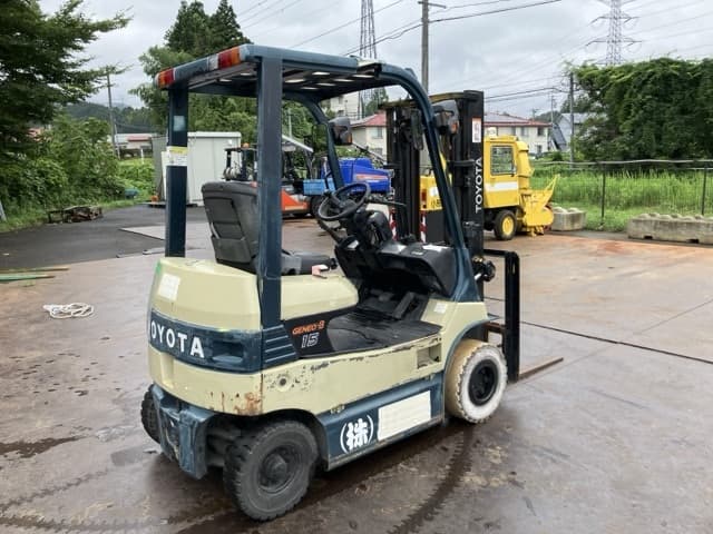 Battery Forklift — Auction (lot 8456-32001)