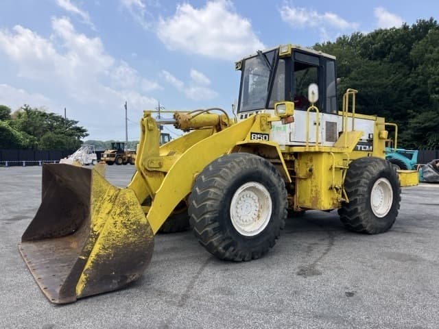 WHEEL LOADER — Auction (lot 8456-324)
