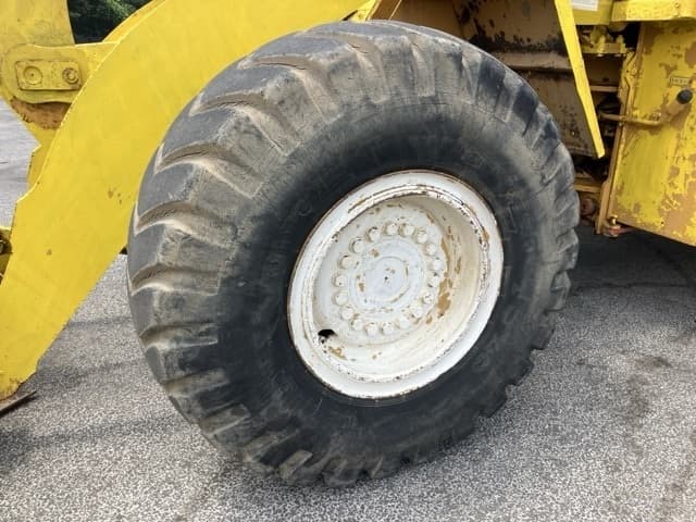 WHEEL LOADER — Auction (lot 8456-324)