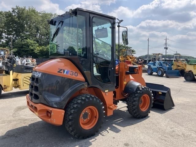 MINI WHEEL LOADER — Auction (lot 8456-327)
