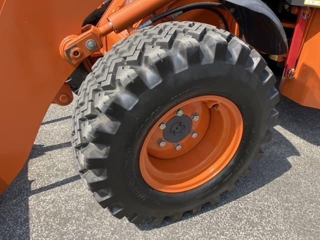 MINI WHEEL LOADER — Auction (lot 8456-327)