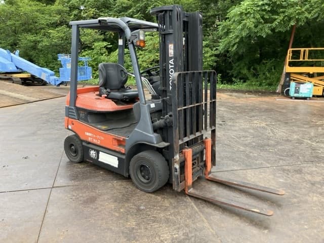 Battery Forklift — Auction (lot 8456-32801)