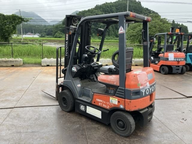 Battery Forklift — Auction (lot 8456-32801)