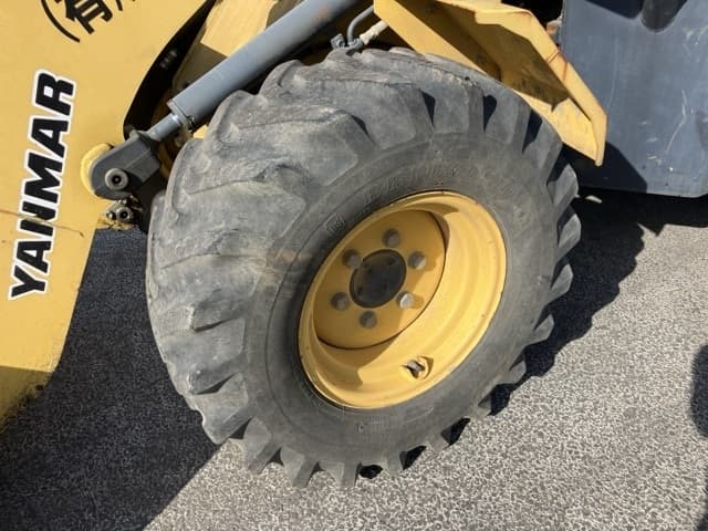 MINI WHEEL LOADER — Auction (lot 8456-330)