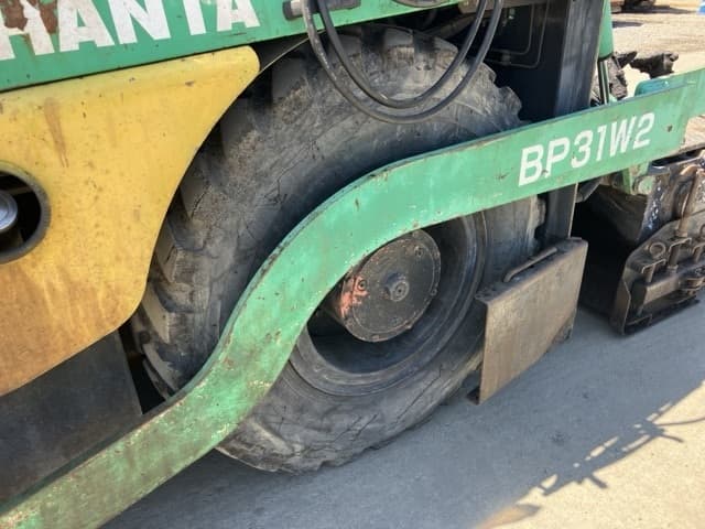 Asphalt finisher — Auction (lot 8456-337)