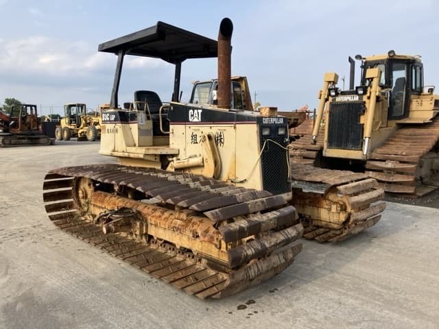 Bulldozer — Auction (lot 8456-338)