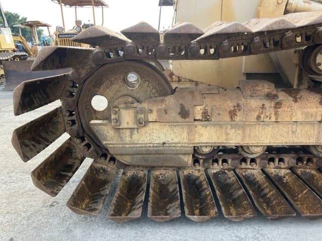 Bulldozer — Auction (lot 8456-338)