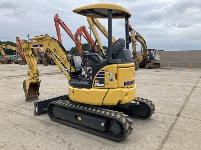 MINI EXCAVATOR — Auction (lot 8456-34)