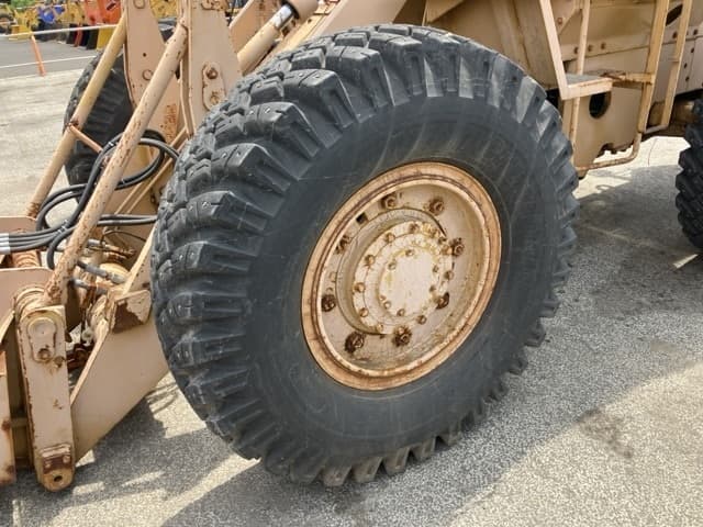 WHEEL LOADER — Auction (lot 8456-353)