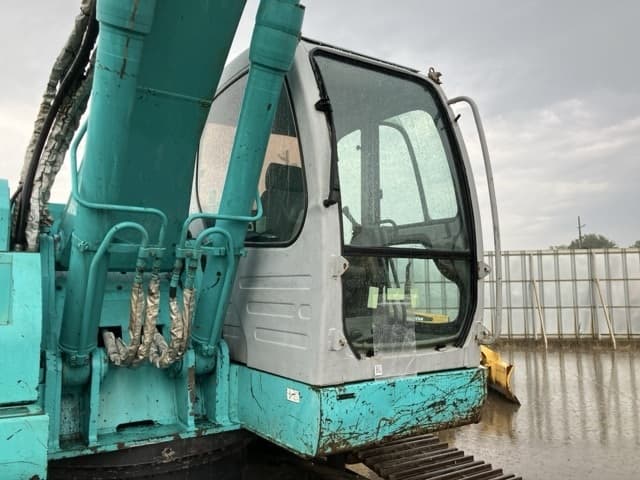 EXCAVATOR — Auction (lot 8456-356)