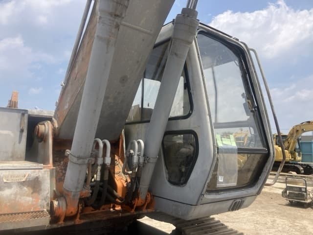 EXCAVATOR — Auction (lot 8456-357)