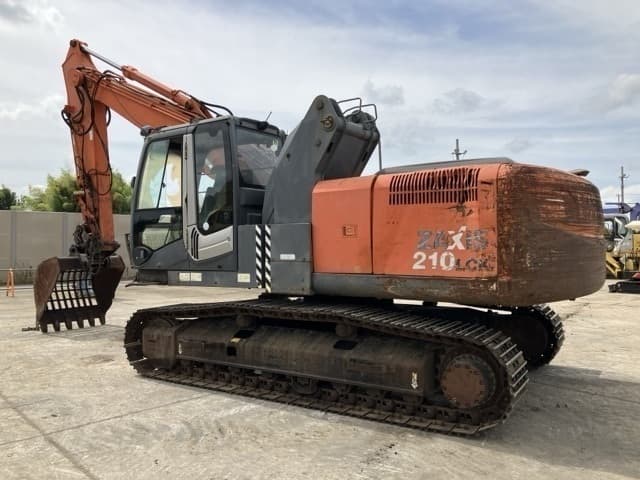 EXCAVATOR — Auction (lot 8456-358)