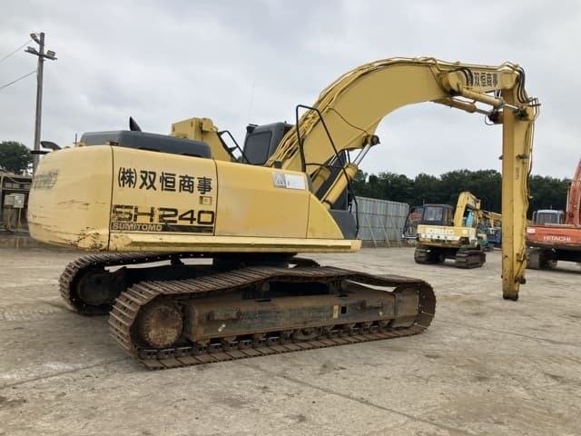 EXCAVATOR — Auction (lot 8456-359)