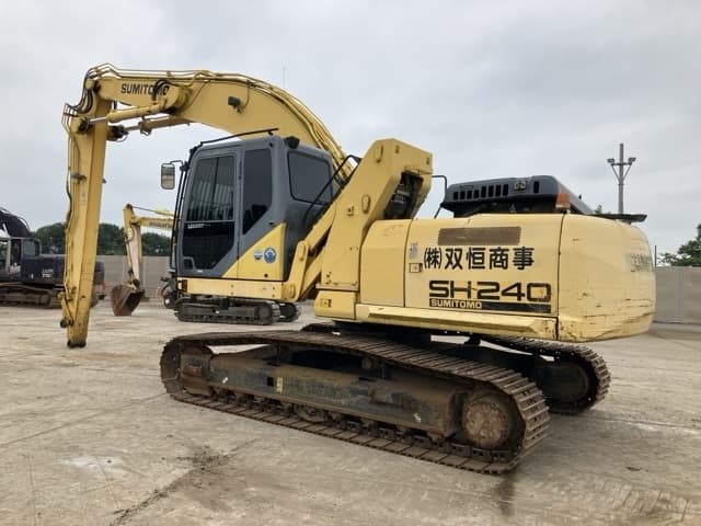 EXCAVATOR — Auction (lot 8456-359)