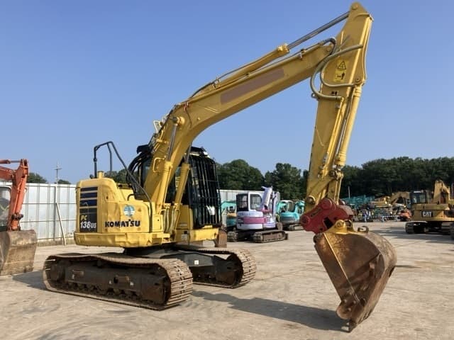 EXCAVATOR — Auction (lot 8456-360)