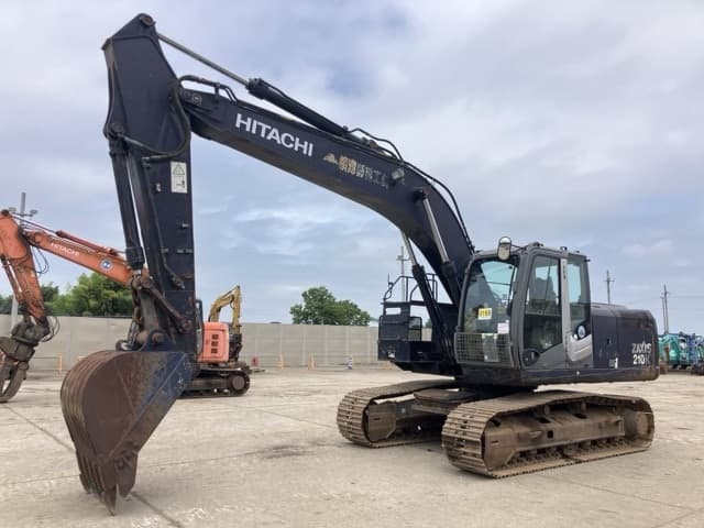 EXCAVATOR — Auction (lot 8456-361)