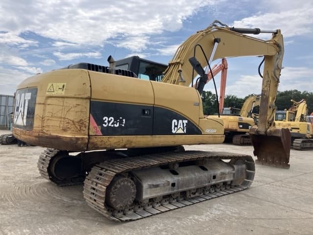 EXCAVATOR — Auction (lot 8456-364)