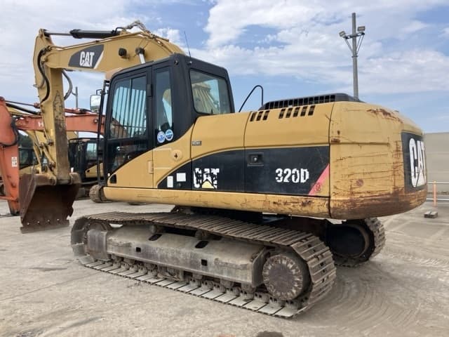 EXCAVATOR — Auction (lot 8456-364)