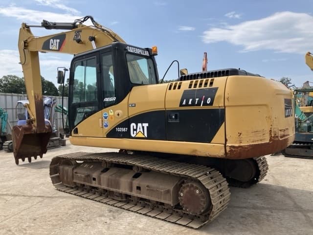 EXCAVATOR — Auction (lot 8456-365)