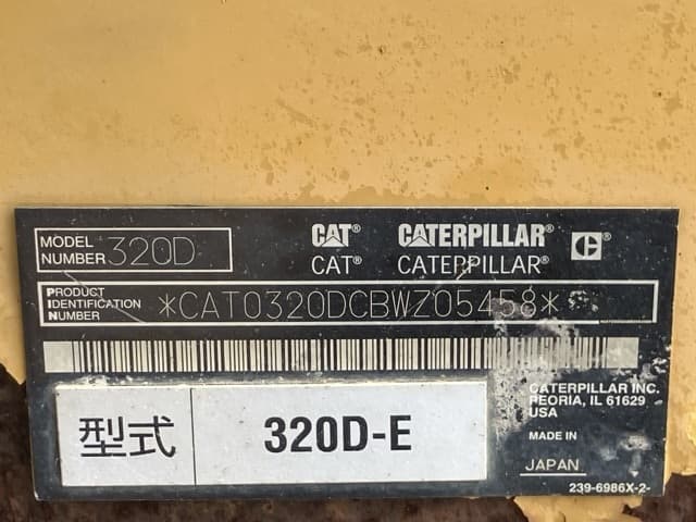 EXCAVATOR — Auction (lot 8456-365)