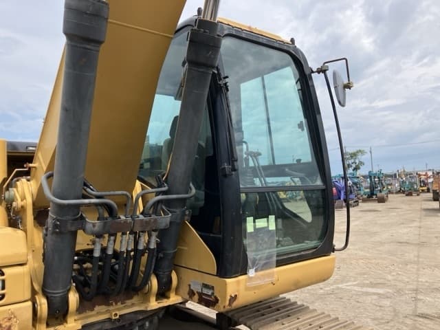 EXCAVATOR — Auction (lot 8456-365)