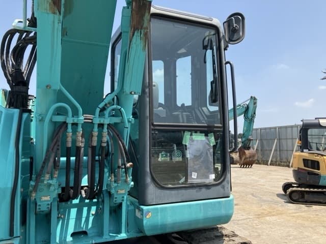 EXCAVATOR — Auction (lot 8456-367)