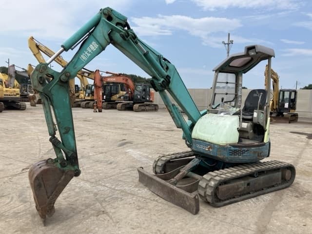 MINI EXCAVATOR — Auction (lot 8456-369)
