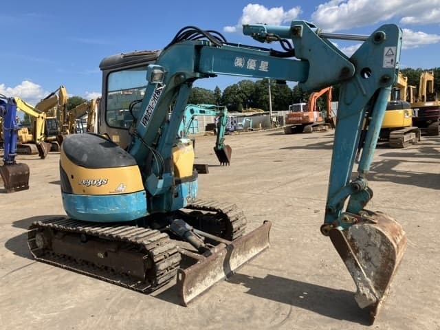 MINI EXCAVATOR — Auction (lot 8456-372)