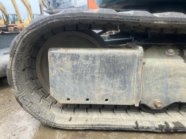 MINI EXCAVATOR — Auction (lot 8456-373)