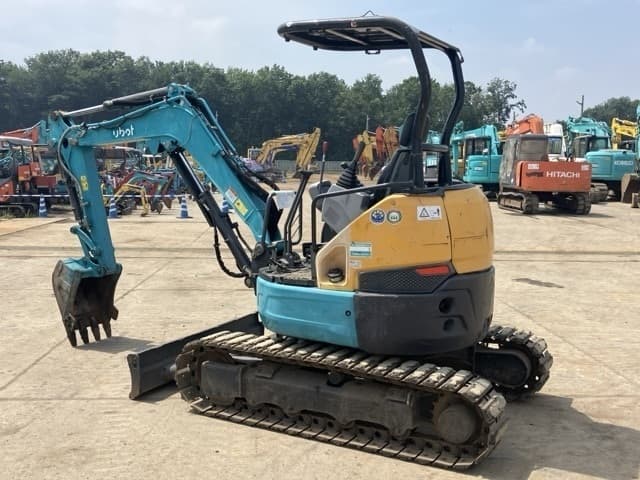 MINI EXCAVATOR — Auction (lot 8456-375)