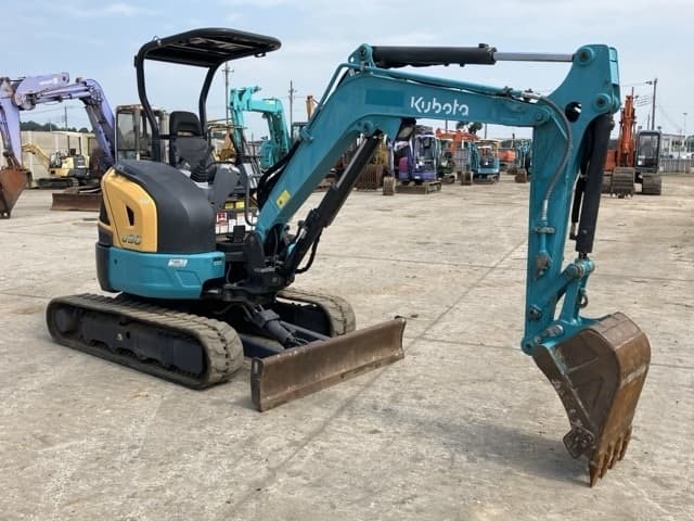 MINI EXCAVATOR — Auction (lot 8456-378)