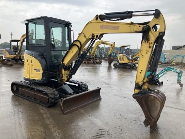 MINI EXCAVATOR — Auction (lot 8456-379)